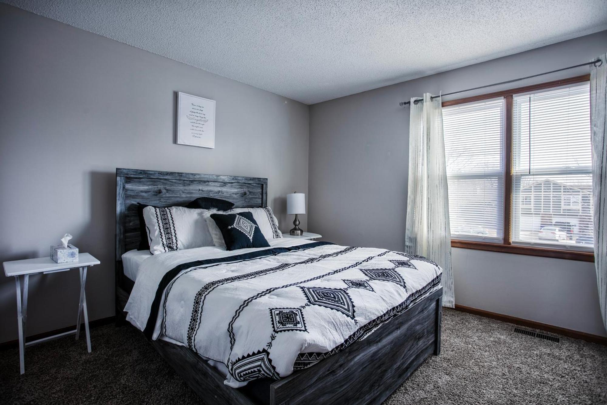 Beautiful And Cozy Home. Ferienhaus Olathe